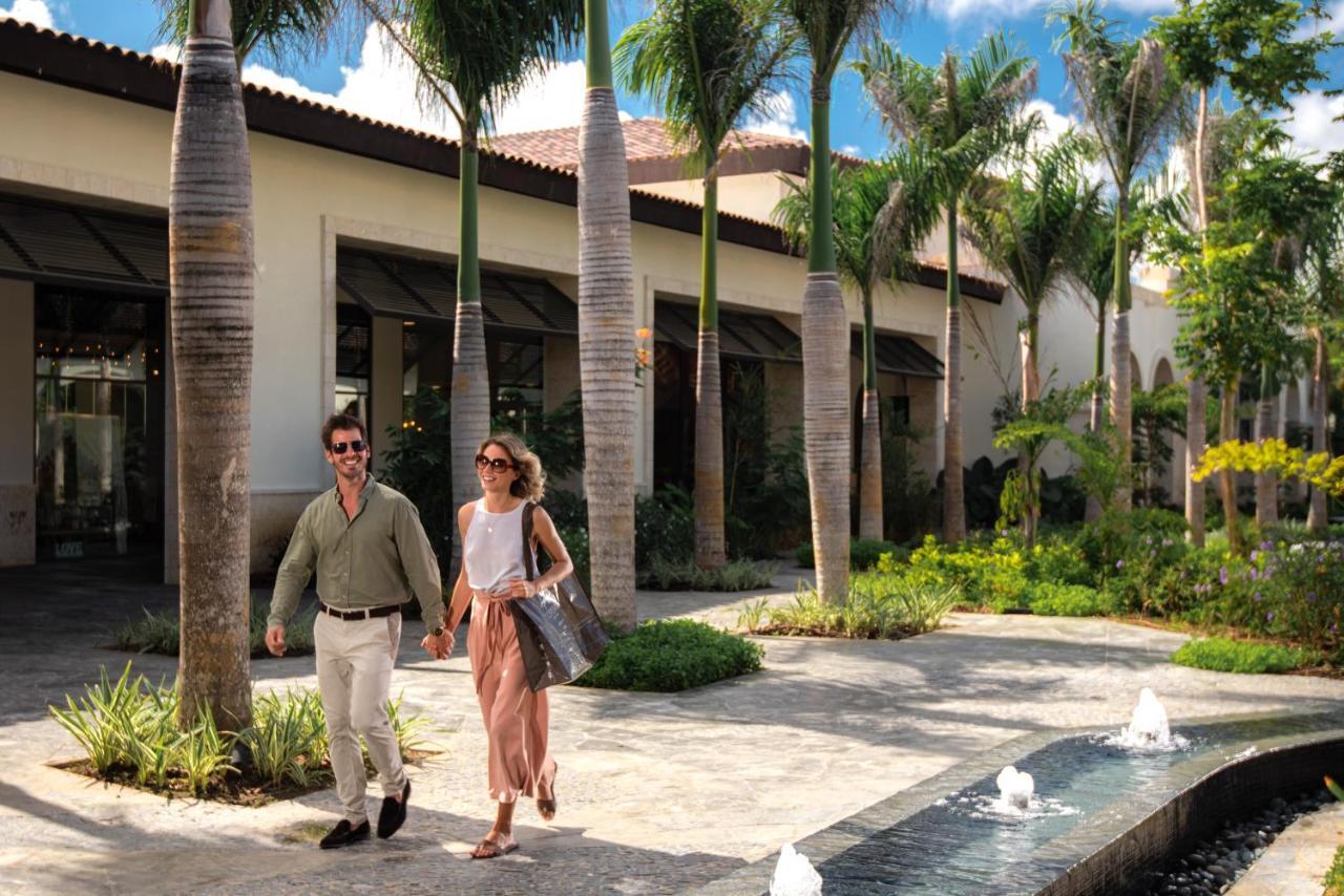 Unique Club At Lopesan Costa Bavaro Resort Punta Cana Exterior photo